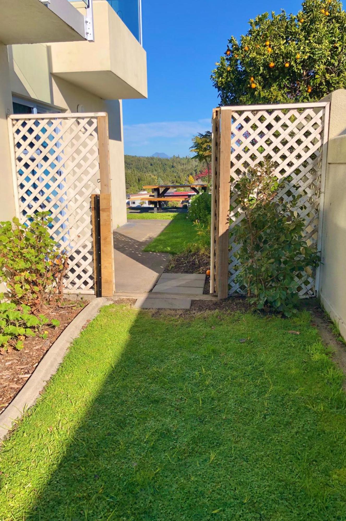 Appartamento Hillcrest One Whakatane Esterno foto