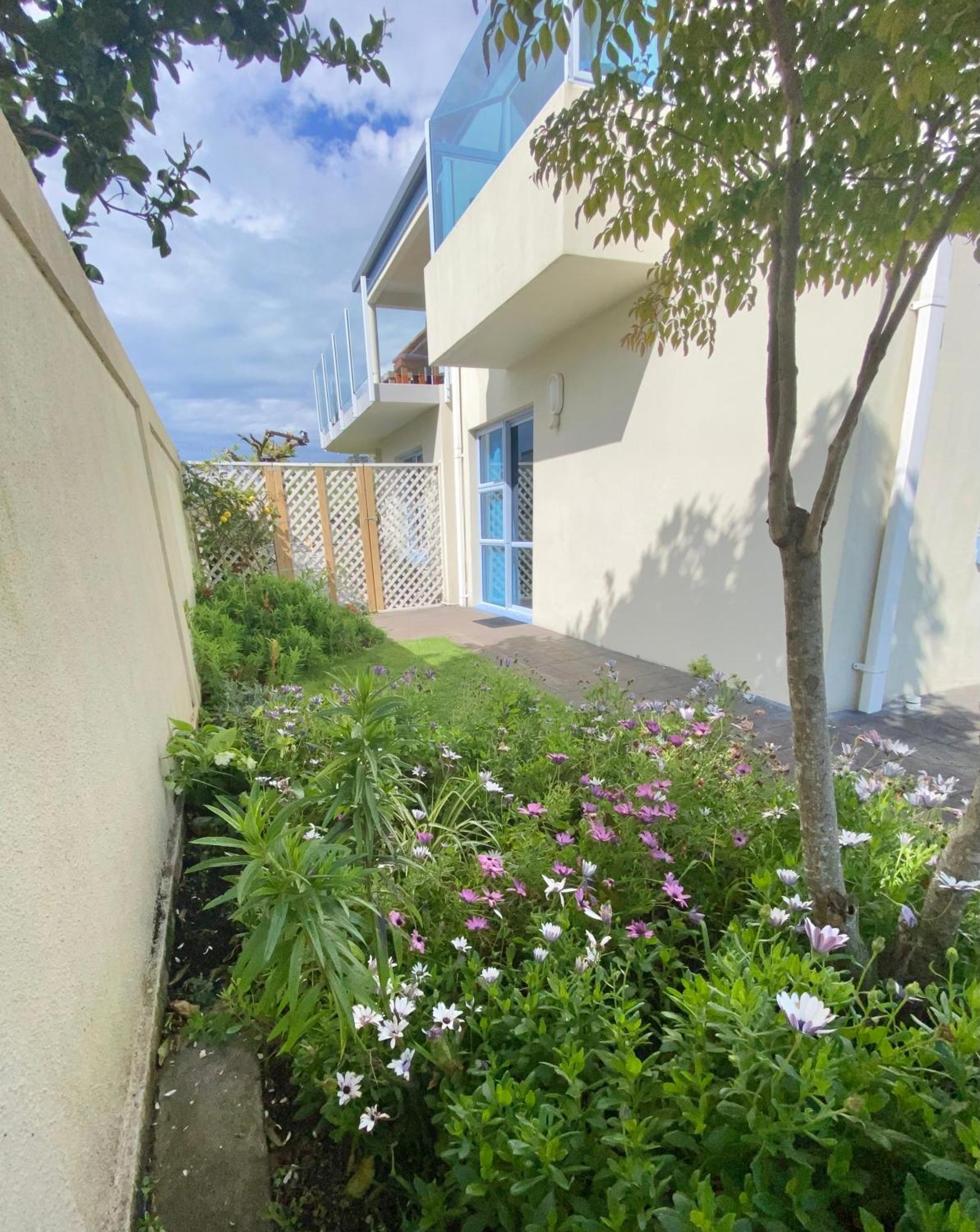 Appartamento Hillcrest One Whakatane Esterno foto